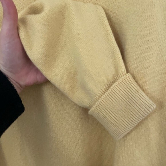 Vintage mens 100% cashmere turtleneck yellow sweater made in Scotland john laing - Picture 3 of 7